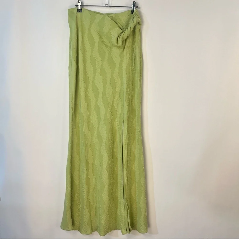 2/$30 Topshop Jacquard Twist Maxi Skirt in Pistachio Green sz 8